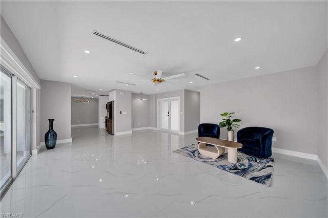 2505 EVEREST PKWY, Cape Coral, FL 33904