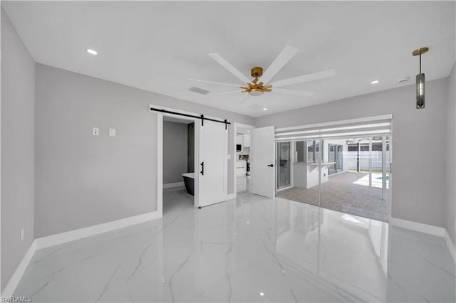 2505 EVEREST PKWY, Cape Coral, FL 33904
