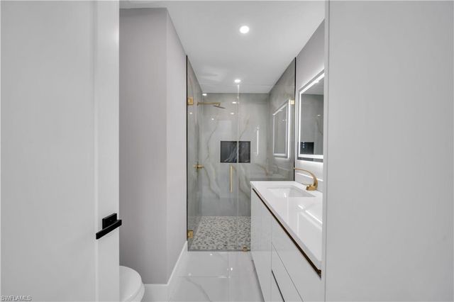 2505 EVEREST PKWY, Cape Coral, FL 33904