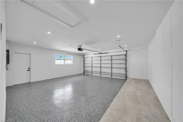 2505 EVEREST PKWY, Cape Coral, FL 33904