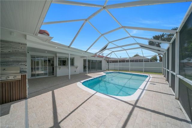 2505 EVEREST PKWY, Cape Coral, FL 33904
