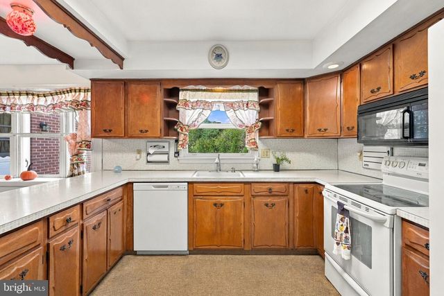 1680 BRIDLE PATH DR, Lansdale, PA 19446