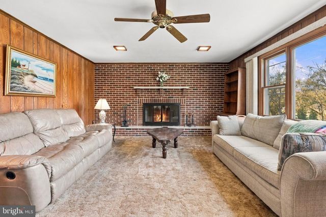 1680 BRIDLE PATH DR, Lansdale, PA 19446