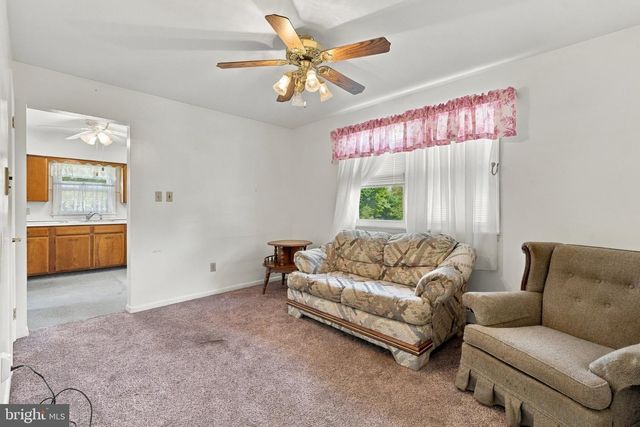 1680 BRIDLE PATH DR, Lansdale, PA 19446