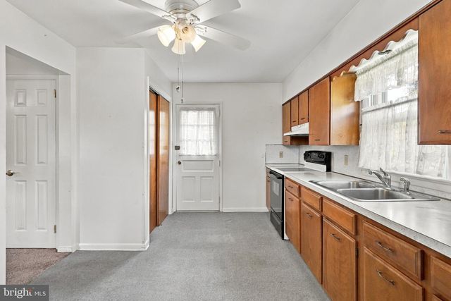 1680 BRIDLE PATH DR, Lansdale, PA 19446