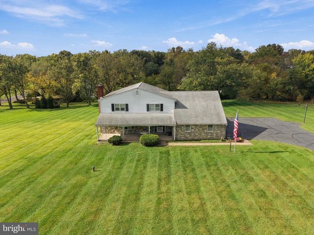 1680 BRIDLE PATH DR, Lansdale, PA 19446