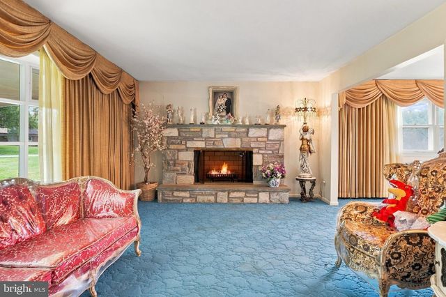 1680 BRIDLE PATH DR, Lansdale, PA 19446