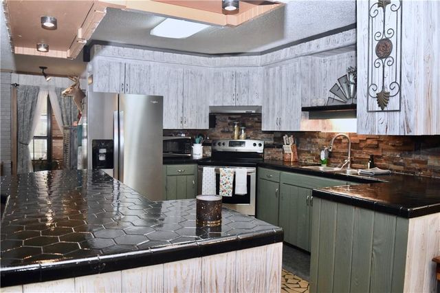 43 WHITTINGTON Drive, Pineville, LA 71360