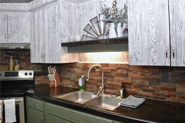 43 WHITTINGTON Drive, Pineville, LA 71360