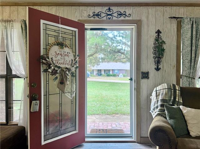 43 WHITTINGTON Drive, Pineville, LA 71360