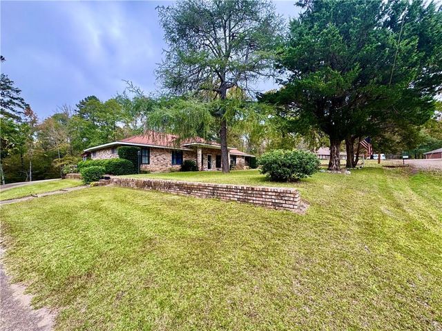 43 WHITTINGTON Drive, Pineville, LA 71360