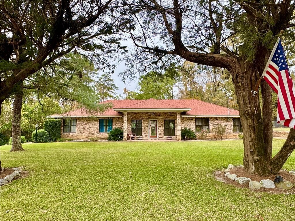 43 WHITTINGTON Drive, Pineville, LA 71360