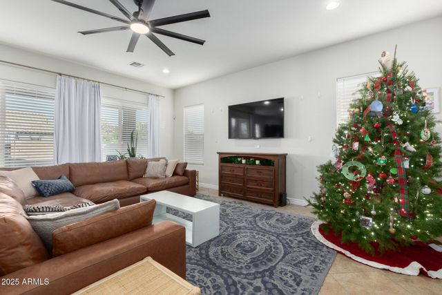 20252 E QUINTERO Road, Queen Creek, AZ 85142