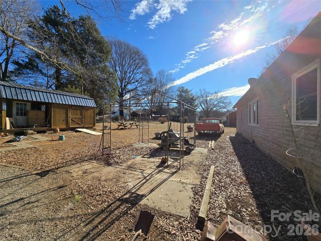 499 Raymond Street, Mocksville, NC 27028