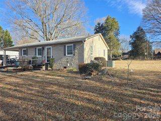 499 Raymond Street, Mocksville, NC 27028