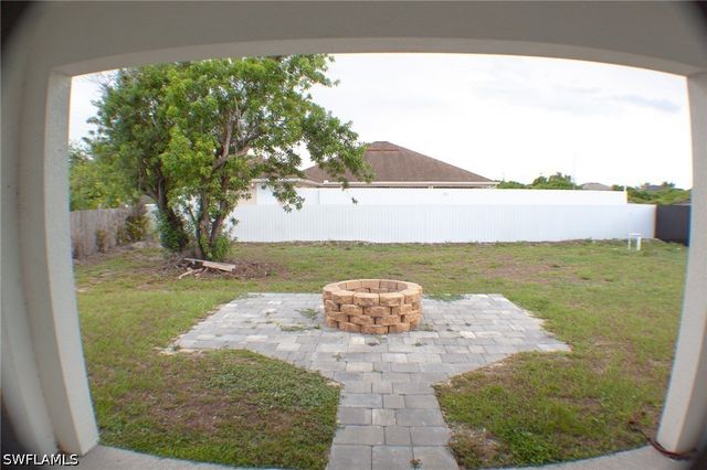 3103 11th ST SW, Lehigh Acres, FL 33976