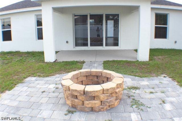 3103 11th ST SW, Lehigh Acres, FL 33976