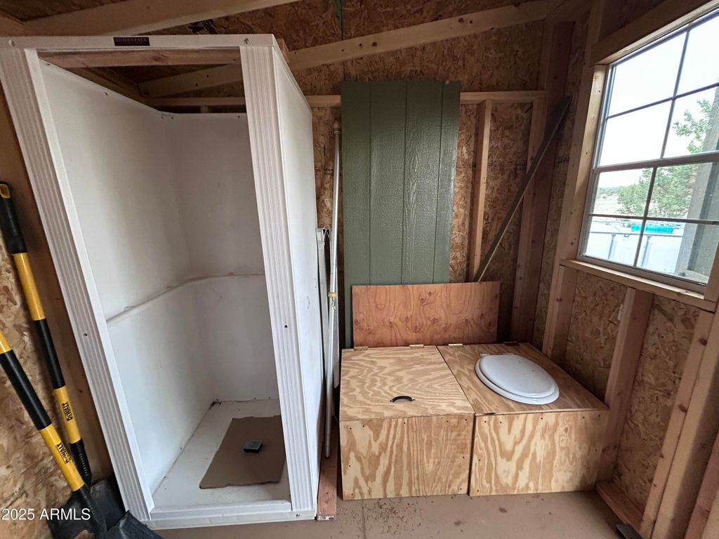 Image 11 of property listing at 223 Picacho Butte Drive 223, Ash Fork, AZ 86320