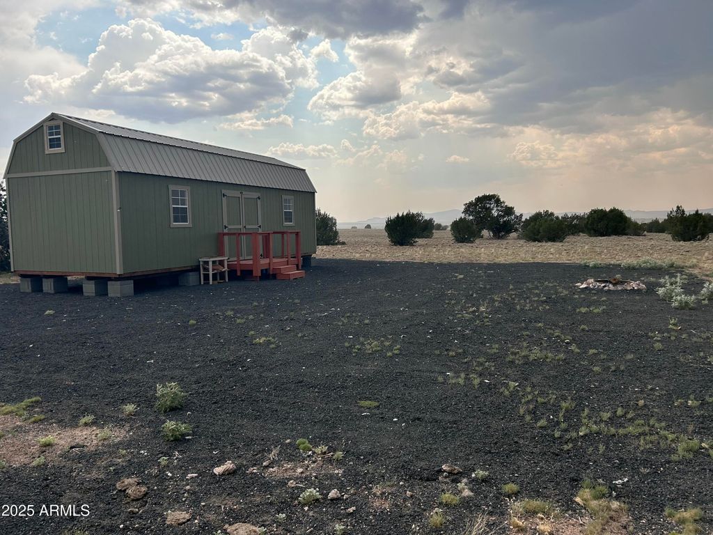 Image 2 of property listing at 223 Picacho Butte Drive 223, Ash Fork, AZ 86320