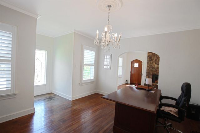 1301 Chilton Ave, Tyler, TX 75701