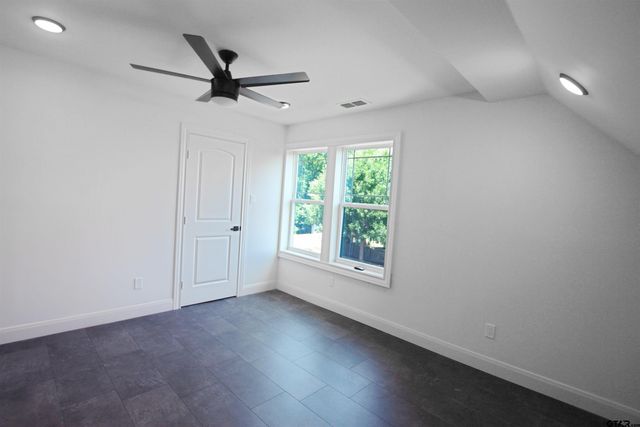 1301 Chilton Ave, Tyler, TX 75701
