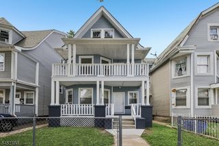 19 Nassau Pl, East Orange City, NJ 07018