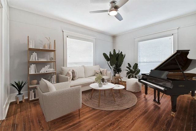 452 B Street, Bentonville, AR 72712