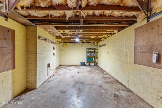 5107 Green Valley Drive, Knoxville, TN 37914