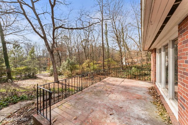 5107 Green Valley Drive, Knoxville, TN 37914