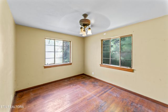 5107 Green Valley Drive, Knoxville, TN 37914