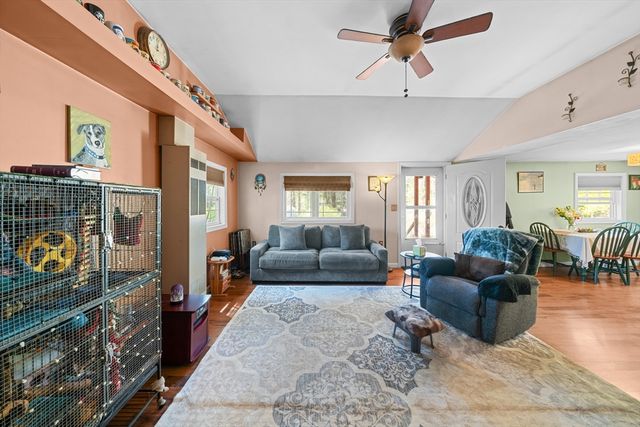 12 Wildwood Rd, Lakeville, MA 02347