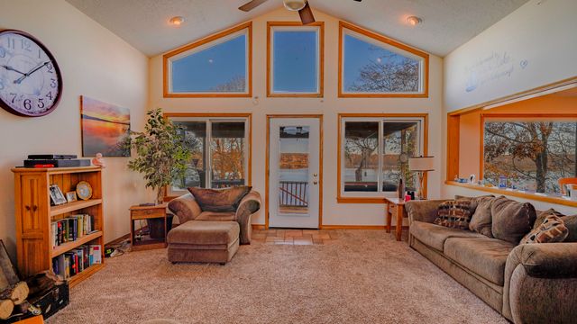 66510 E 253 Road, Grove, OK 74344