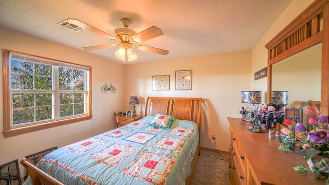 66510 E 253 Road, Grove, OK 74344