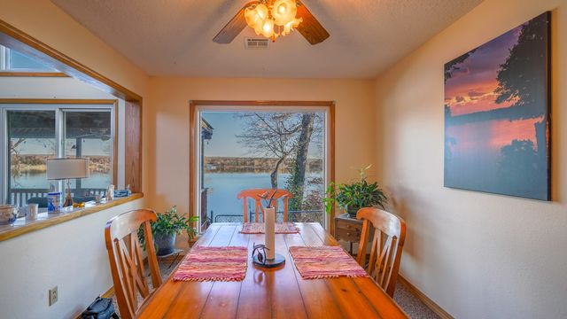 66510 E 253 Road, Grove, OK 74344