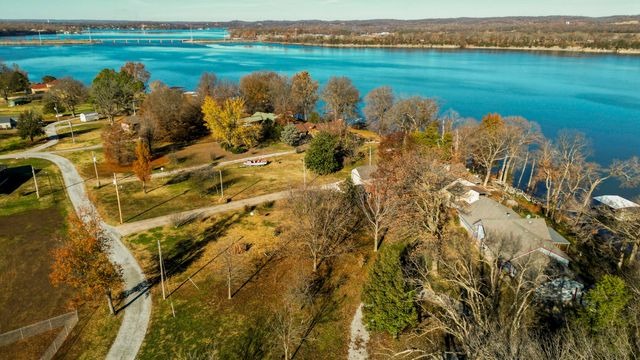 66510 E 253 Road, Grove, OK 74344