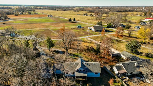 66510 E 253 Road, Grove, OK 74344