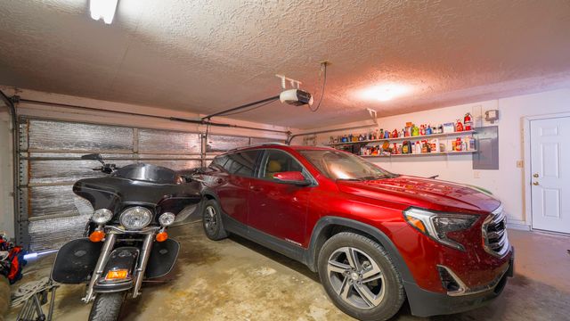 66510 E 253 Road, Grove, OK 74344