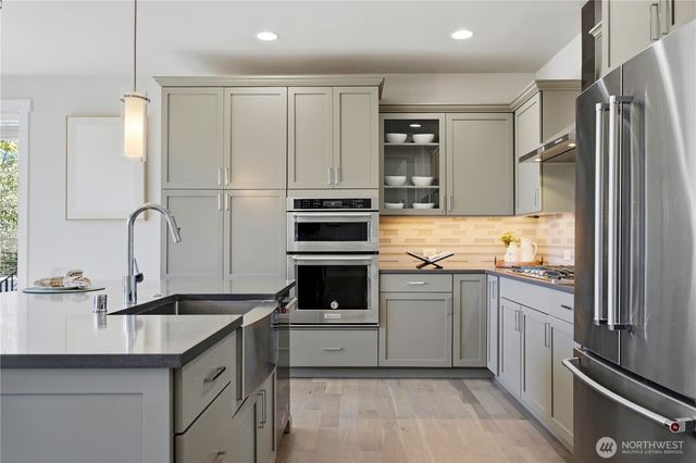 20360 132nd Avenue NE, Woodinville, WA 98072