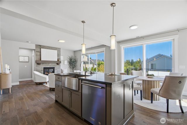 20360 132nd Avenue NE, Woodinville, WA 98072
