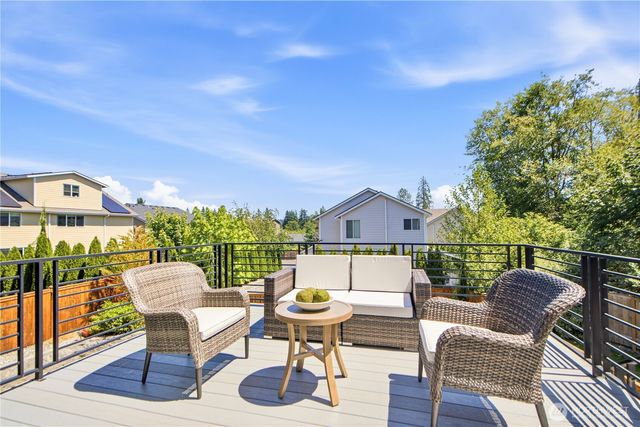 20360 132nd Avenue NE, Woodinville, WA 98072