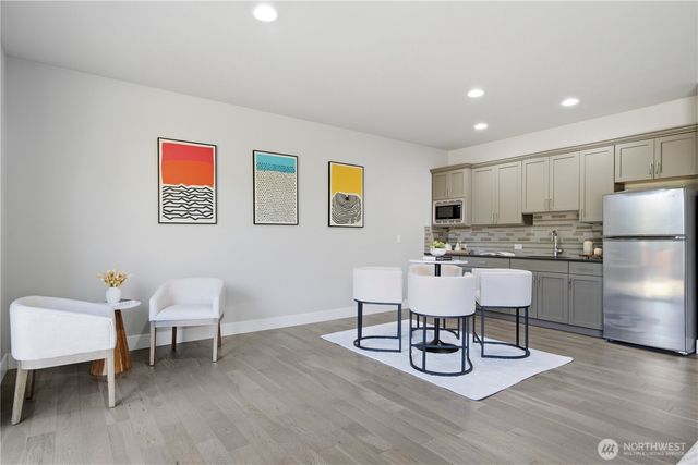 20360 132nd Avenue NE, Woodinville, WA 98072
