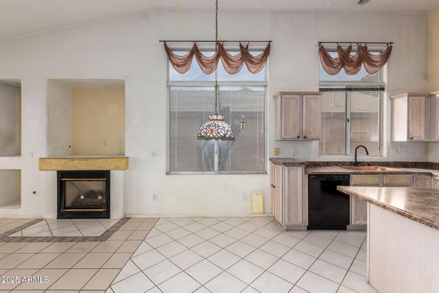 6881 W PONTIAC Drive, Glendale, AZ 85308