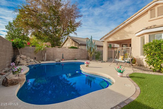 6881 W PONTIAC Drive, Glendale, AZ 85308