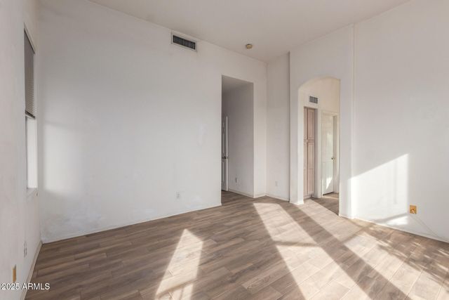 6881 W PONTIAC Drive, Glendale, AZ 85308