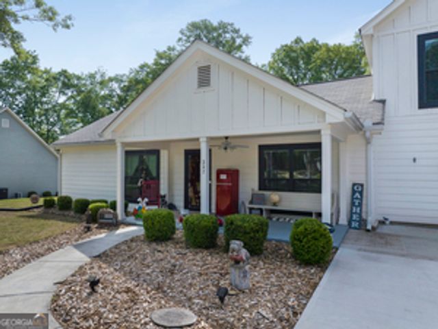 227 Martin Luther King Jr Drive, Winder, GA 30680