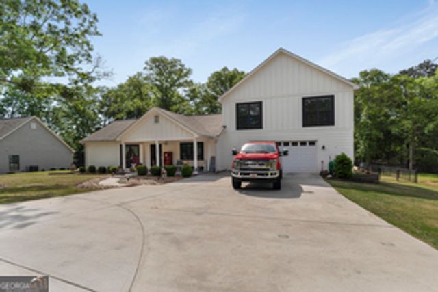 227 Martin Luther King Jr Drive, Winder, GA 30680