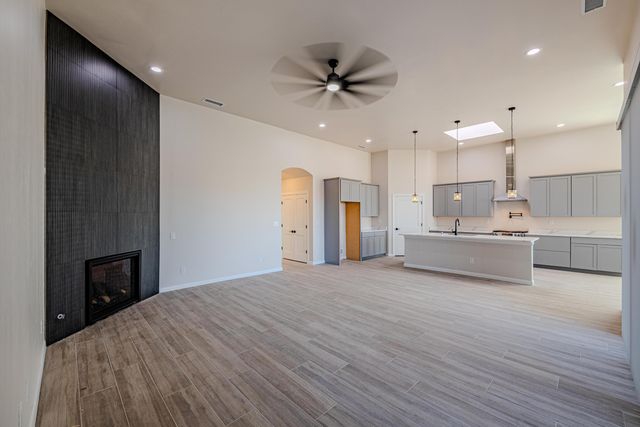 605 Colorado Mountain Road NE, Rio Rancho, NM 87124