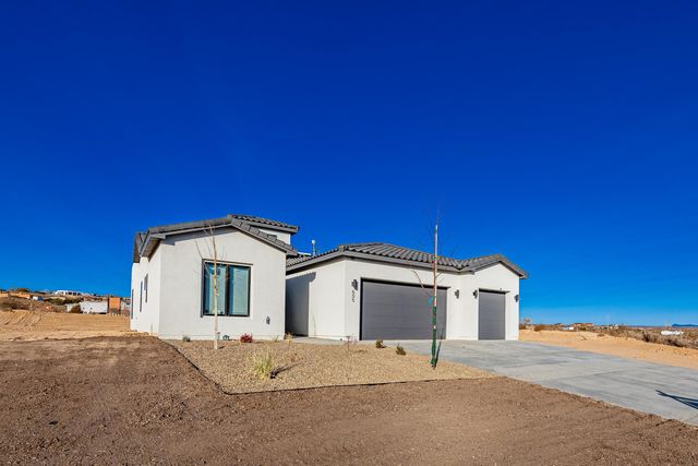 605 Colorado Mountain Road NE, Rio Rancho, NM 87124