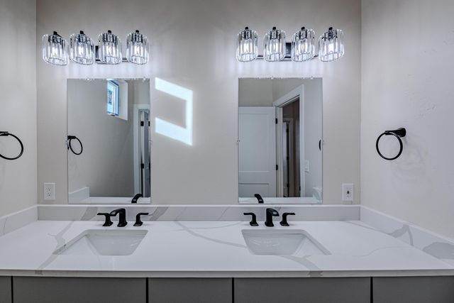 605 Colorado Mountain Road NE, Rio Rancho, NM 87124