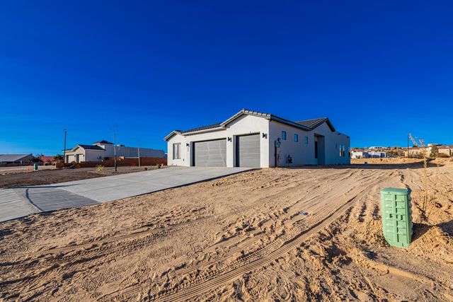 605 Colorado Mountain Road NE, Rio Rancho, NM 87124